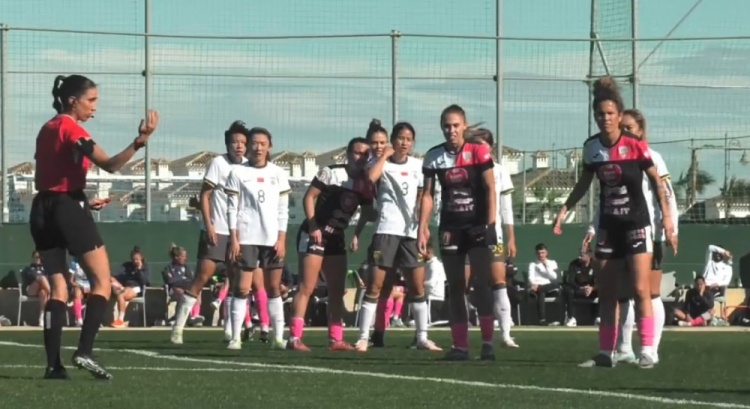  唐佳麗梅開二度、邵子欽破門，中國(guó)女足3-2擊敗Alhama俱樂(lè)部女足