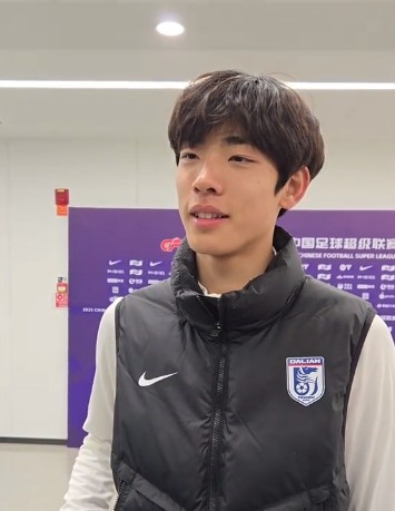  國青歸來上演中超首秀，朱鵬宇：感覺很好，場上大哥們很支持我