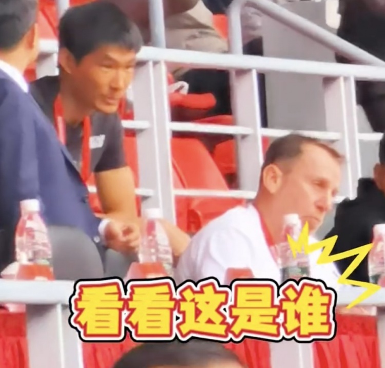  久爾杰維奇現(xiàn)身鹽城，現(xiàn)場觀看中國U22國足vs韓國