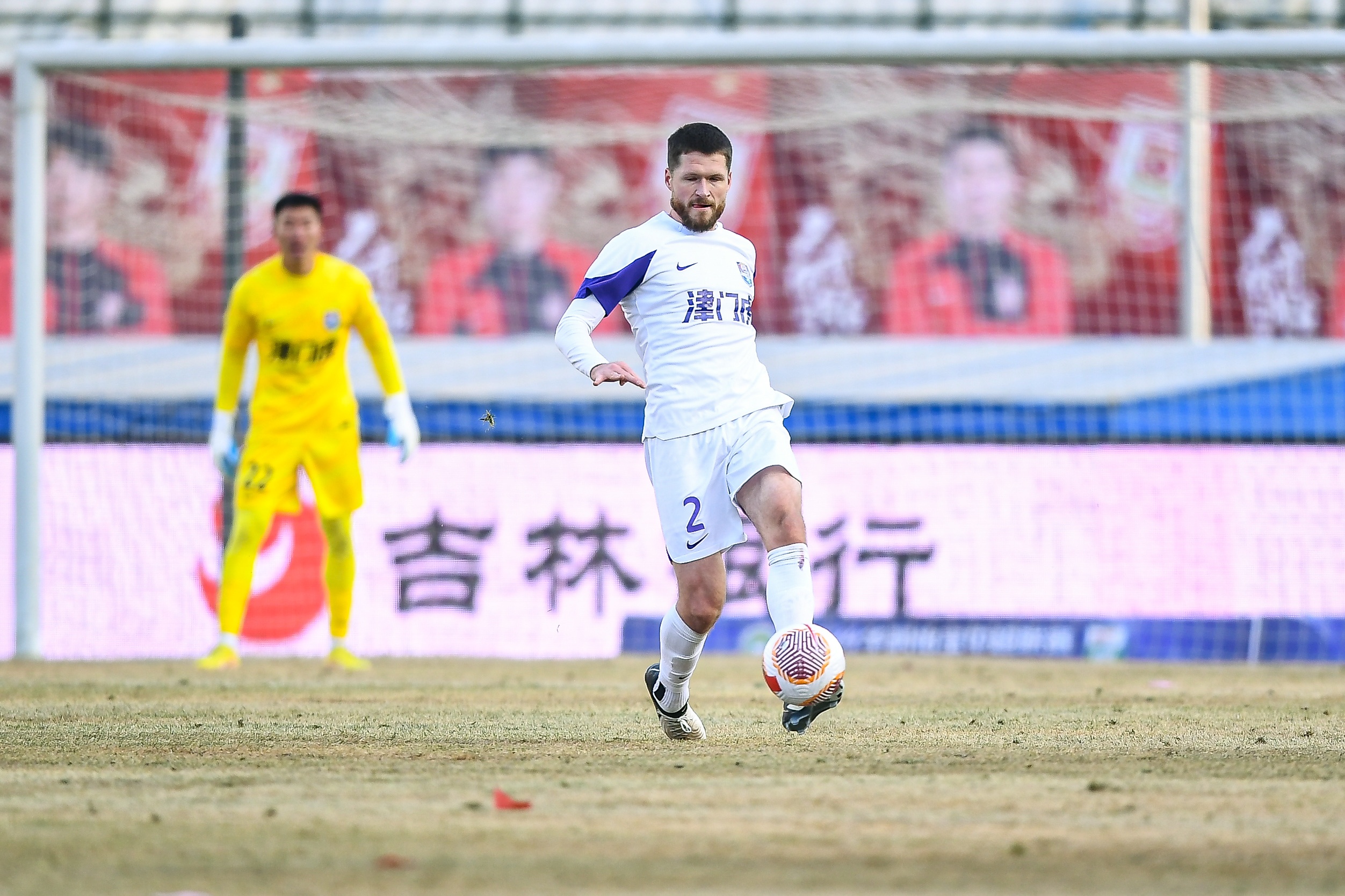  津門(mén)虎舊將亞冠對(duì)決格蘭特勝出，津媒：他離開(kāi)津門(mén)虎因存?zhèn)‰[患