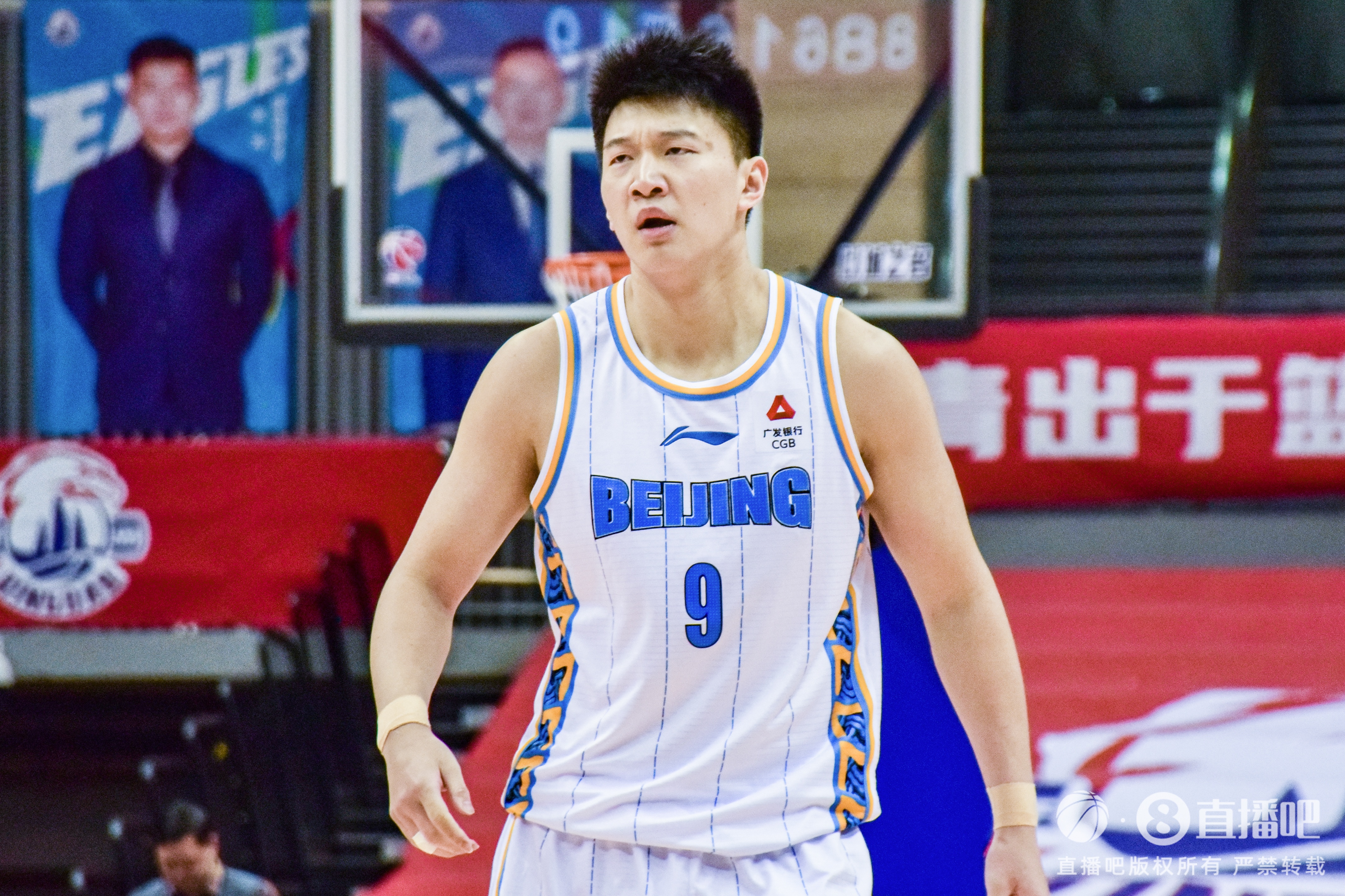  打得可以！雷蒙8中3拿10分2板1助1斷&次節(jié)單節(jié)8分 正負值+19