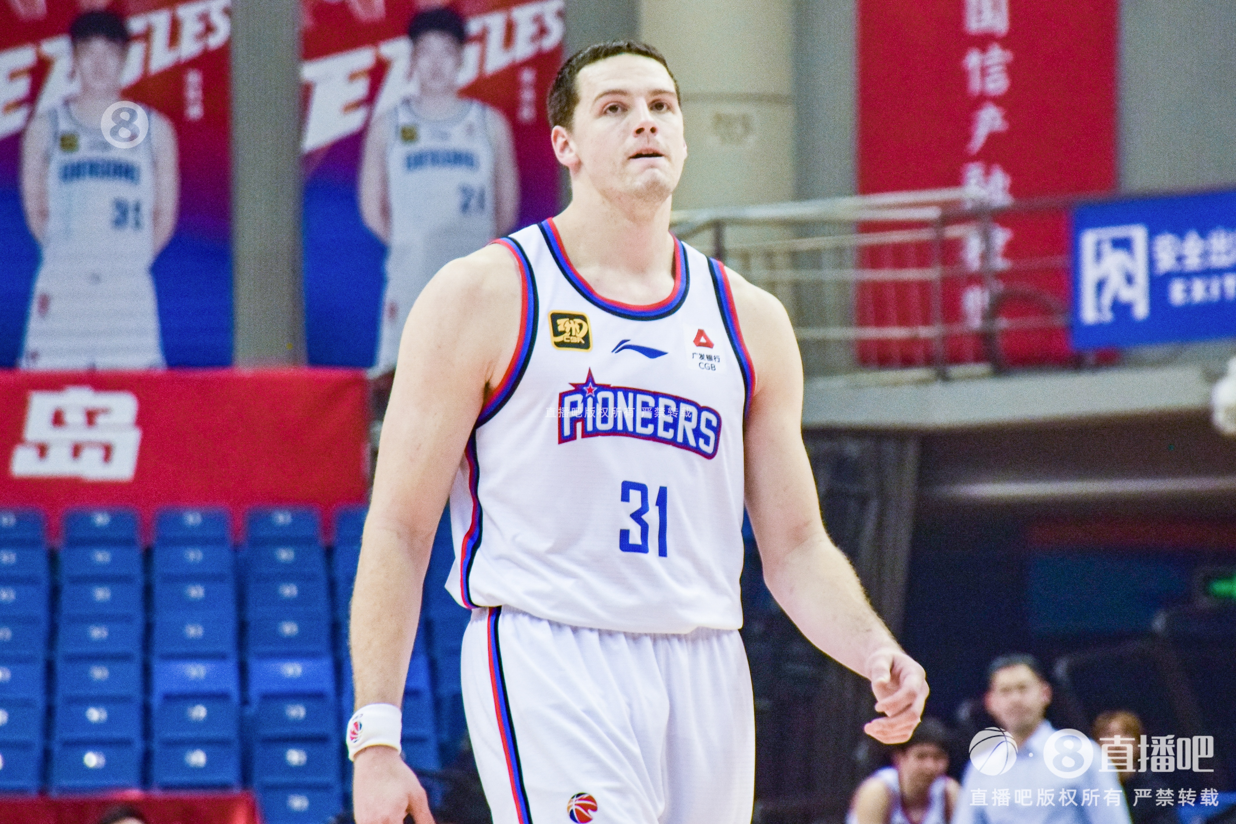  24-25CBA常規(guī)賽籃板榜：大衛(wèi)-詹姆斯14.2板居首 楊瀚森本土第一