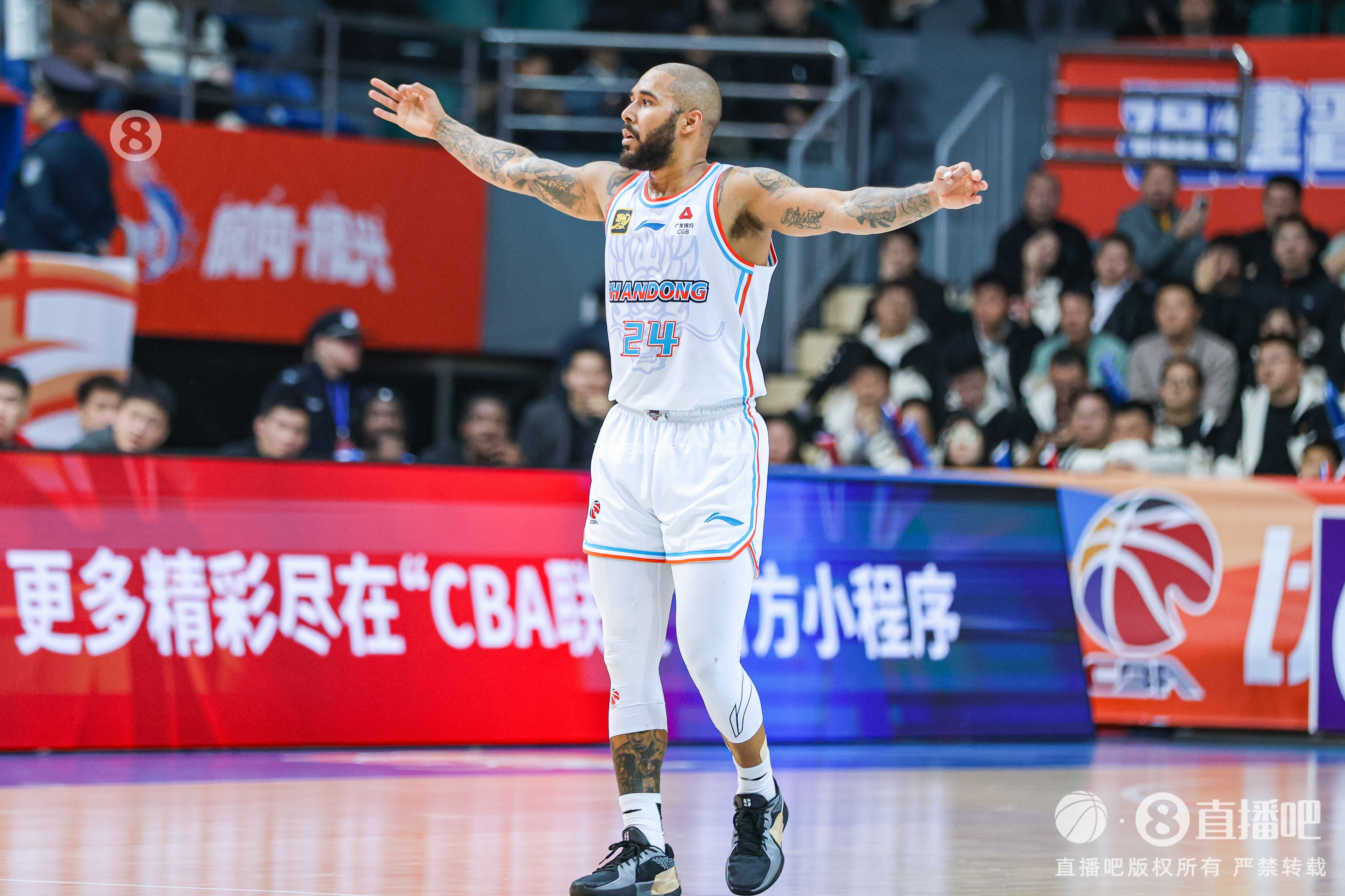  奈何隊友短路！摩爾19中12空砍31分 末節(jié)狂砍22分
