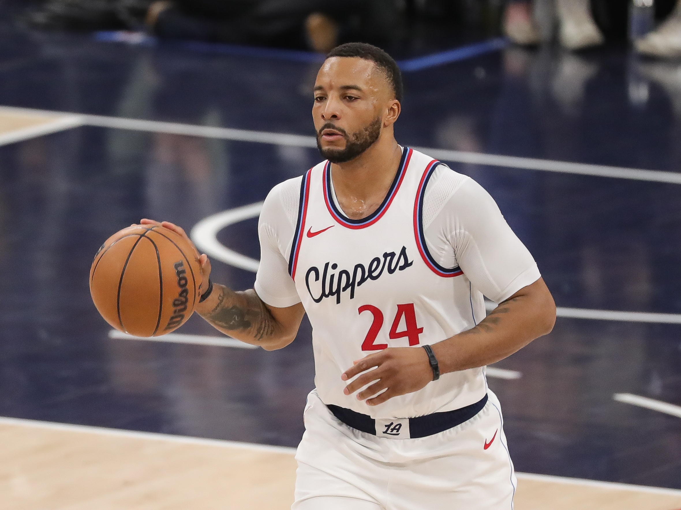  詹姆斯臨時(shí)缺陣！船記直接喊話NBA官方：讓鮑威爾進(jìn)全明星吧