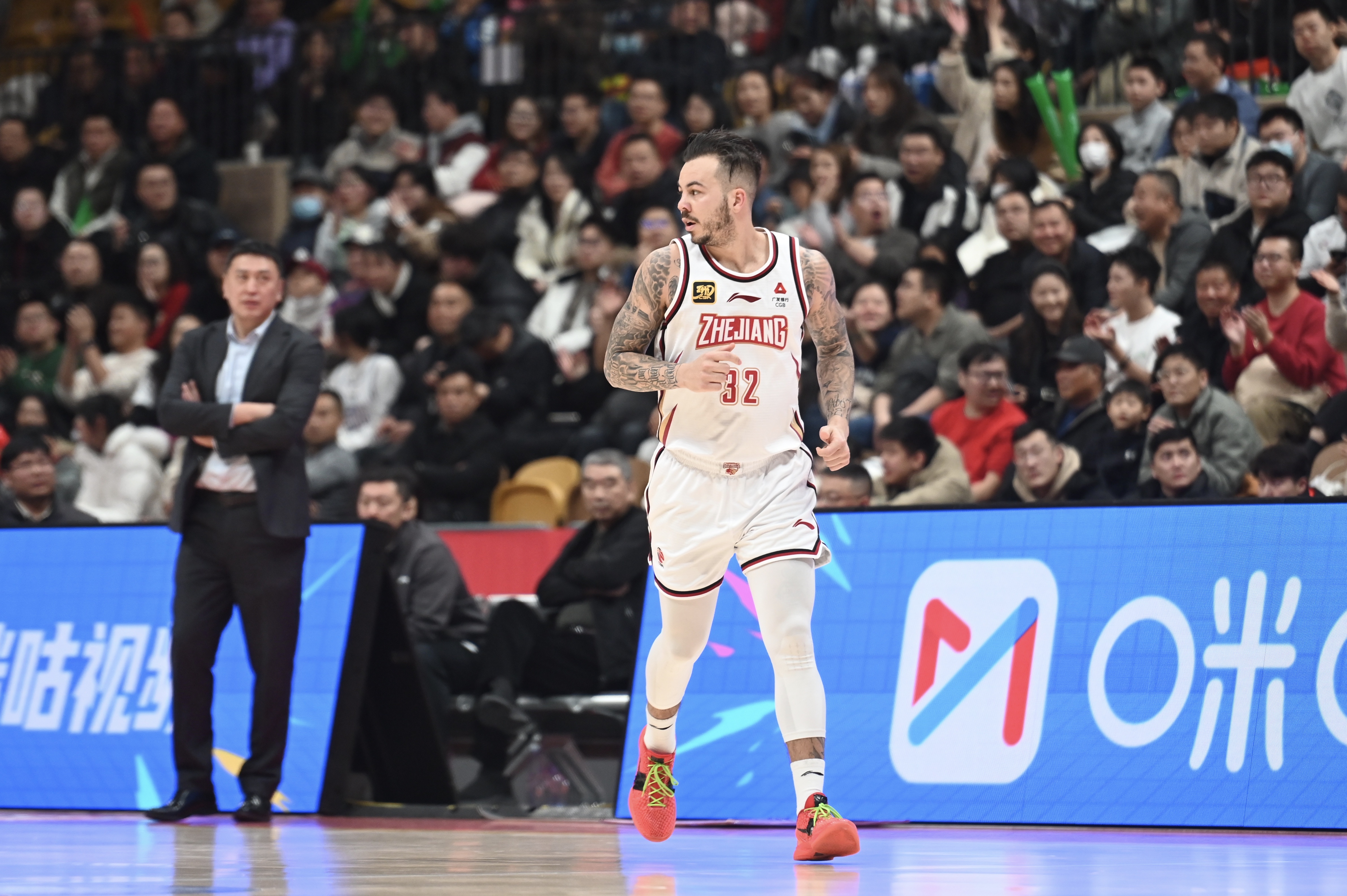  得分爆炸力！約克23中13得34分2板8助4斷 三分11中6
