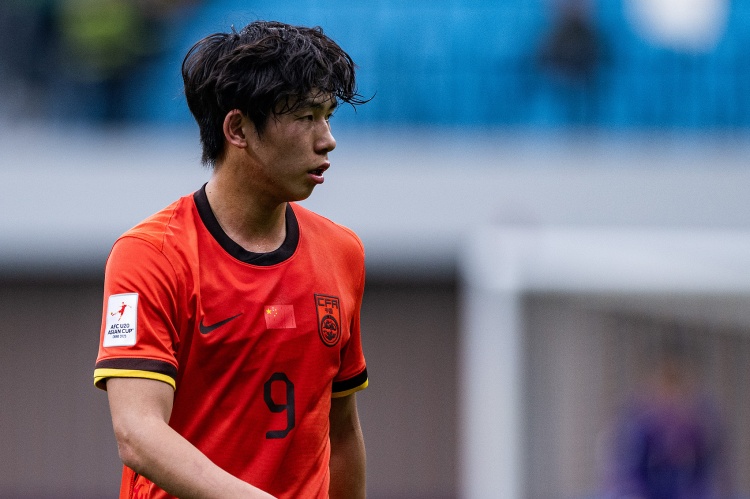  加油！對戰(zhàn)沙特U20劉誠宇罰丟點球承受壓力，入選國足是絕佳鼓勵